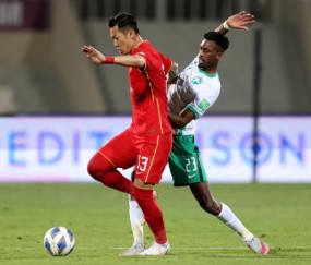 国足防守12强最差：丢19球无零封 频繁变阵是祸根？