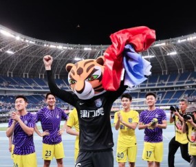 绝平升班马保持半程不败 津门虎是时候露出獠牙了